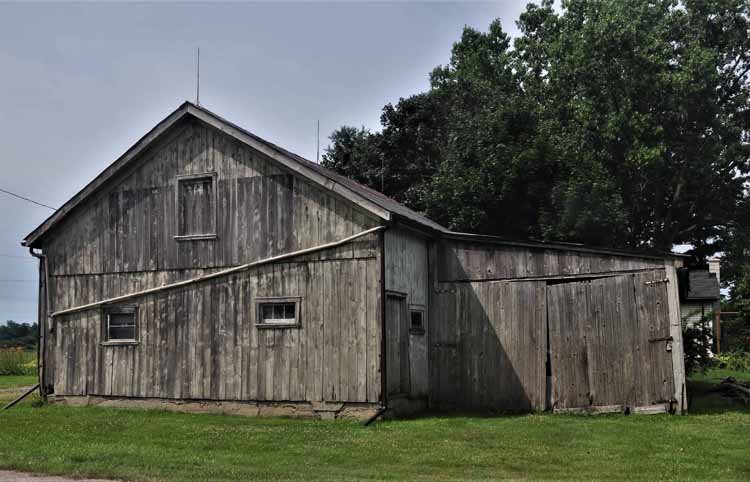 barn